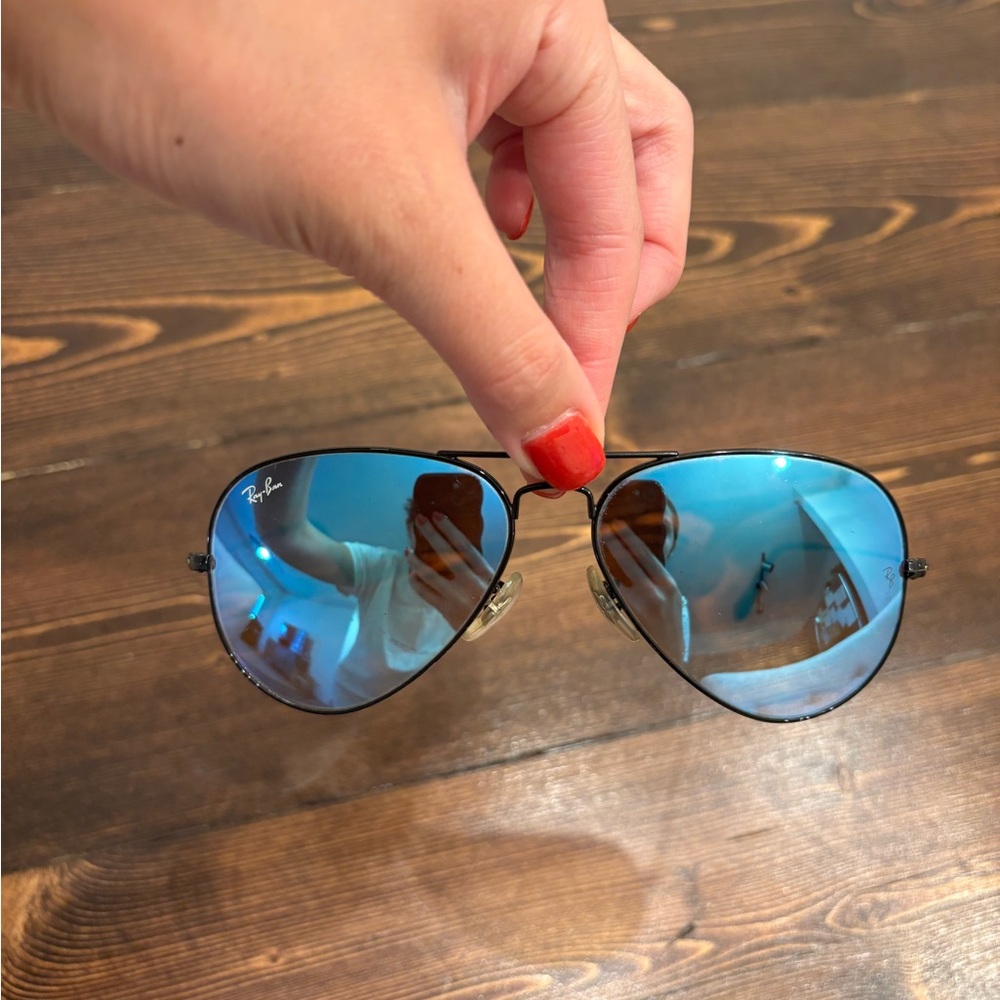 Ray-Ban Aviator Flash Lenses- blue lenses with black frame